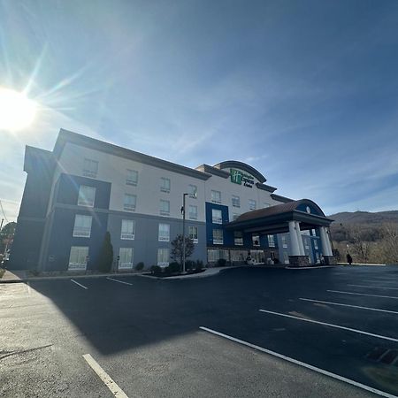 Holiday Inn Express & Suites Caryville By Ihg Exterior photo