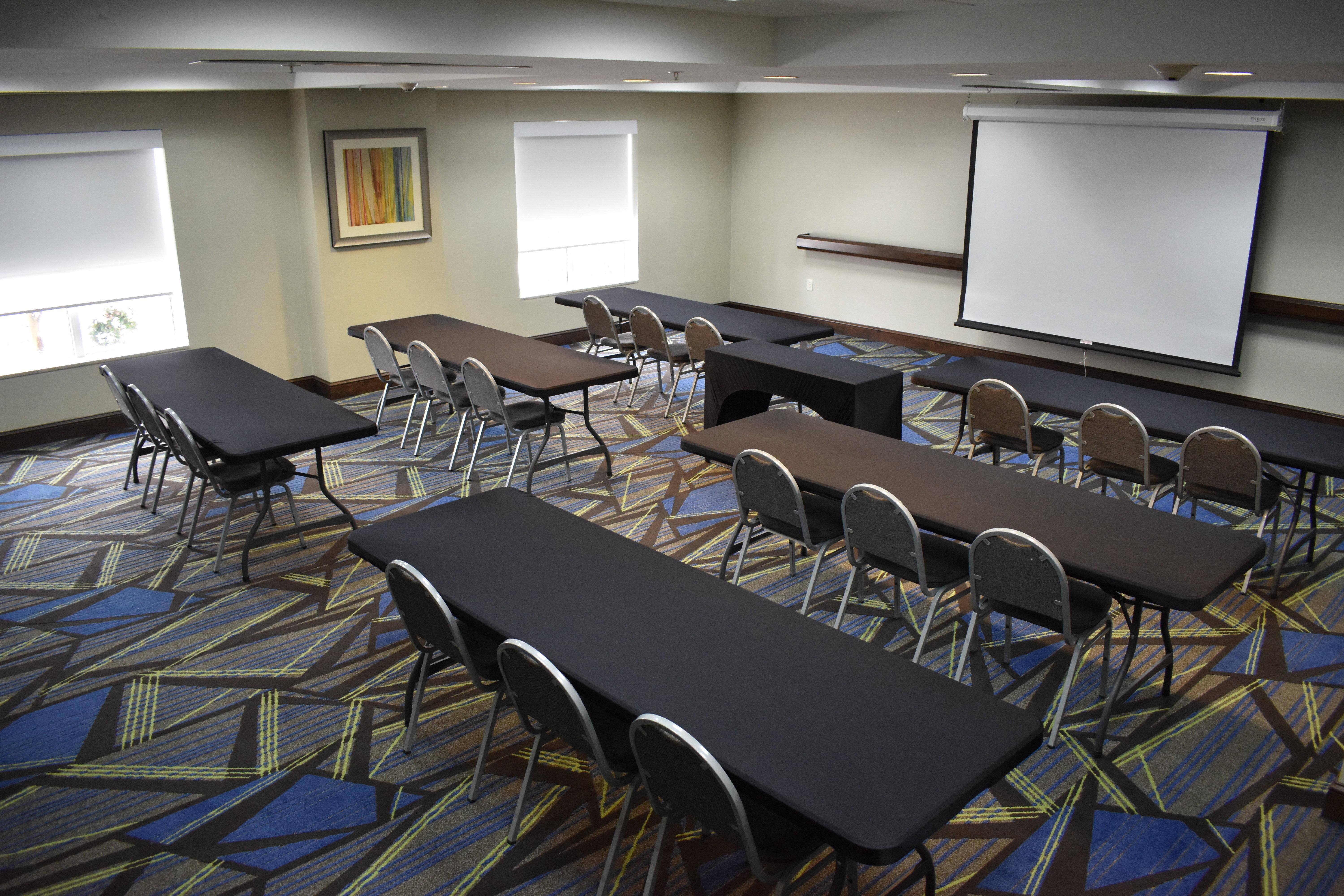 Holiday Inn Express & Suites Caryville By Ihg Exterior photo